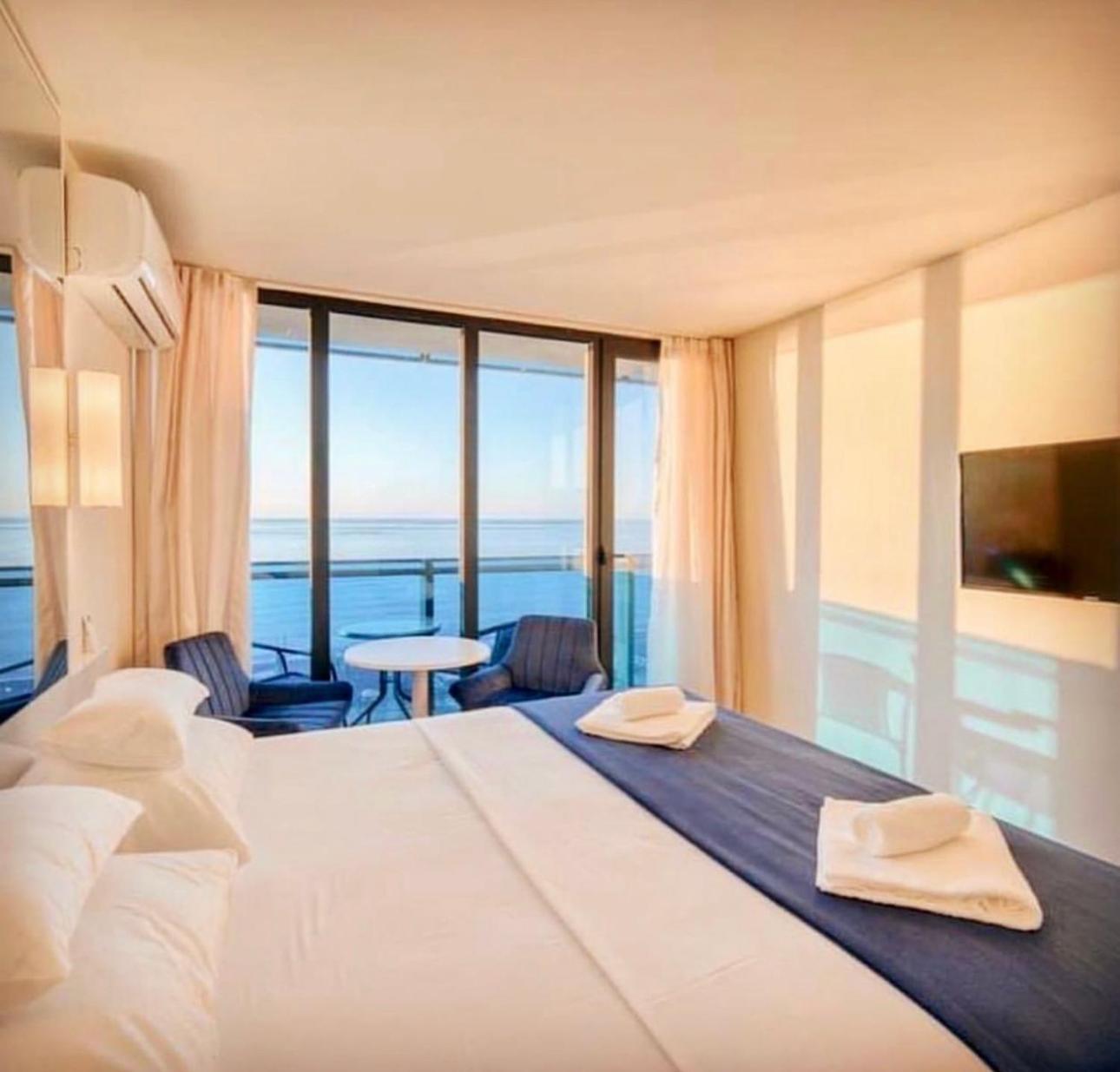 Aparthotel Orbi City Batumi Star Exterior foto