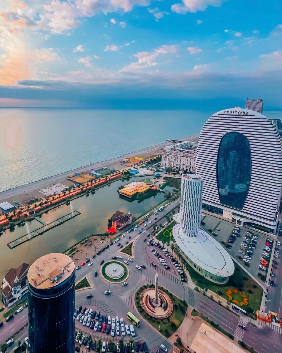 Aparthotel Orbi City Batumi Star Exterior foto